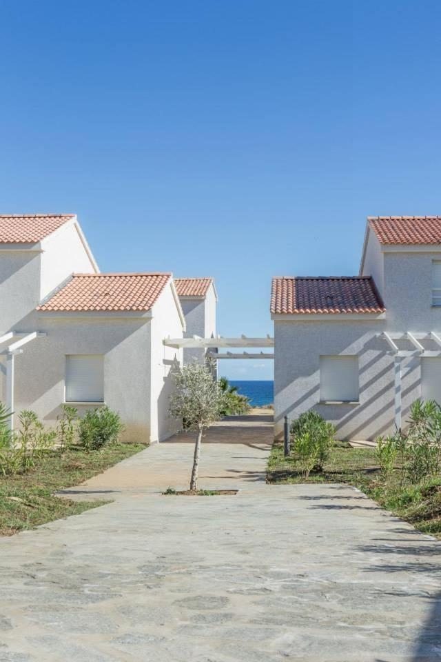 Villa T3 Bord De Mer - Vue Mer A 500 M De La Plage- Piscine Chauffee A Casetta Di A Spiaggia Cervione Exterior photo